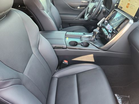 New 2025 Lexus LX 600 4WD w/ Luxury Package image 9