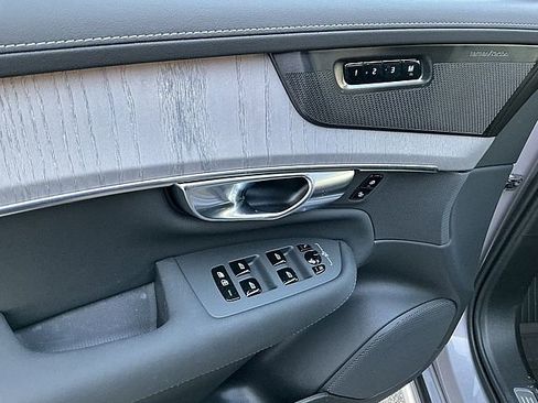 New 2026 Volvo XC90 T8 Ultra w/ Protection Package image 16