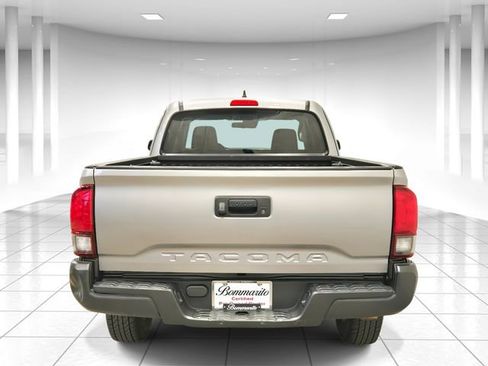 Used 2019 Toyota Tacoma SR image 4