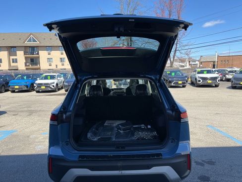 New 2026 Volkswagen Tiguan SE image 14