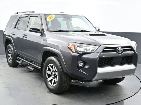 Used 2021 Toyota 4Runner TRD Off-Road Premium w/ Moonroof Package AWD/4WD image 2