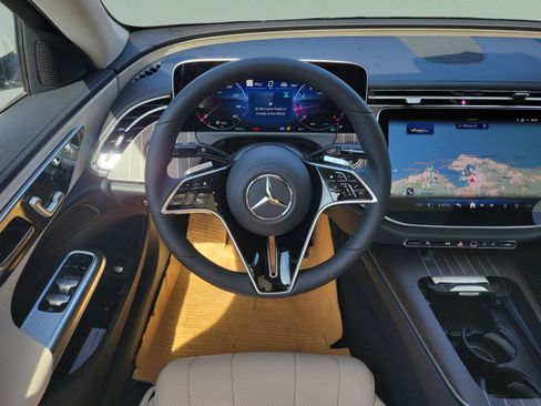 Used 2026 Mercedes-Benz E 350 4MATIC Sedan image 12