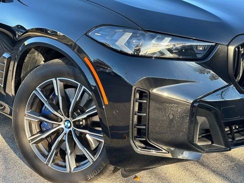 Used 2025 BMW X5 M60i w/ Executive Package image 2