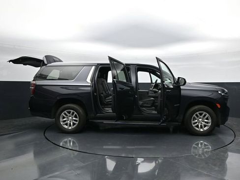 Used 2024 Chevrolet Suburban LT AWD/4WD image 44