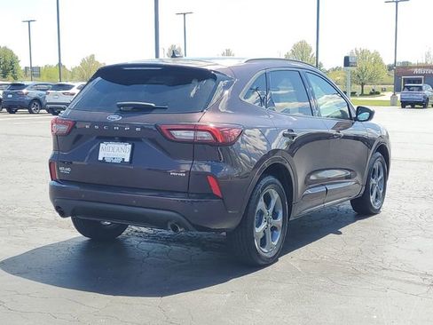 Certified 2023 Ford Escape ST-Line w/ Tech Pack #1 AWD/4WD image 3