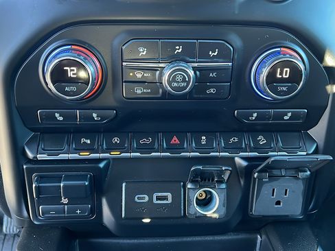 Certified 2021 Chevrolet Silverado 1500 LT Trail Boss w/ Convenience Package II image 25