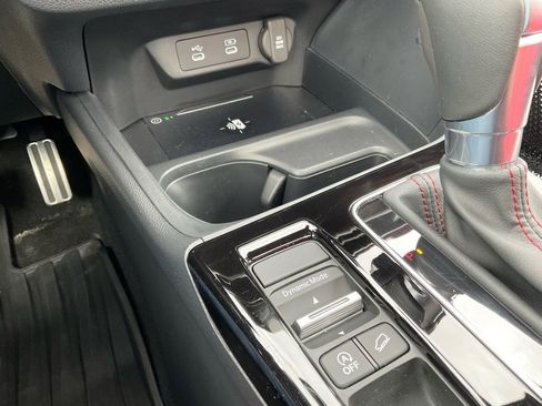 Certified 2025 Acura ADX A-Spec image 17