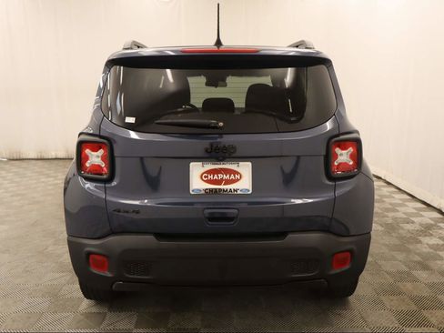 Used 2020 Jeep Renegade Altitude w/ UConnect 8.4 Nav Group image 5