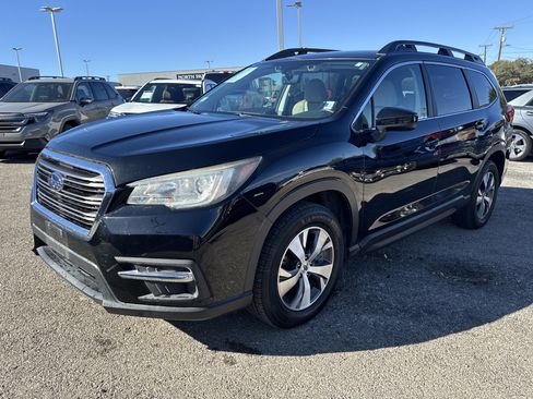 Used 2019 Subaru Ascent Premium image 7