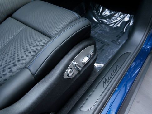 New 2025 Porsche Macan image 28