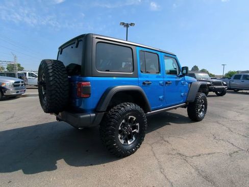 New 2024 Jeep Wrangler Unlimited Rubicon w/ Technology Group image 4