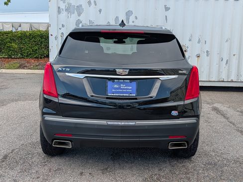 Used 2017 Cadillac XT5 Luxury w/ Driver Awareness Package FWD image 5