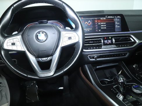 Used 2022 BMW X7 xDrive40i w/ Premium Package AWD/4WD image 32