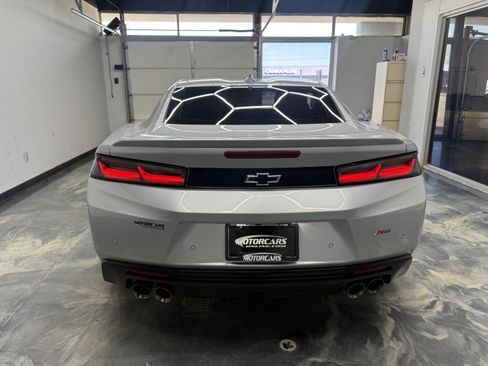Used 2017 Chevrolet Camaro LT RWD image 2