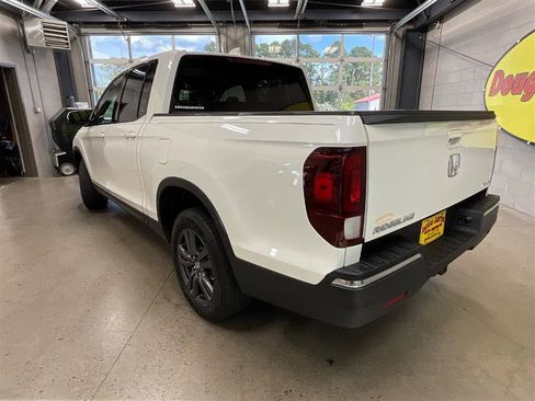 Used 2019 Honda Ridgeline Sport image 3