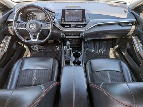 Used 2024 Nissan Altima 2.5 SR FWD image 5