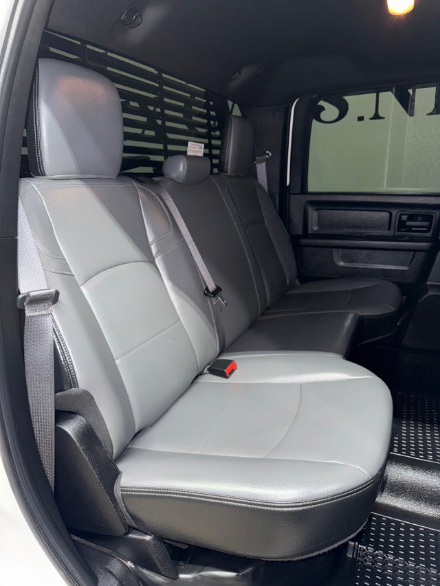 Used 2022 RAM 2500 Tradesman w/ Chrome Appearance Group AWD/4WD image 32
