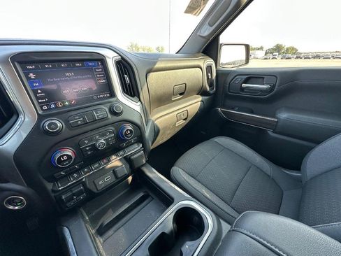 Used 2020 Chevrolet Silverado 1500 LT Trail Boss AWD/4WD image 15
