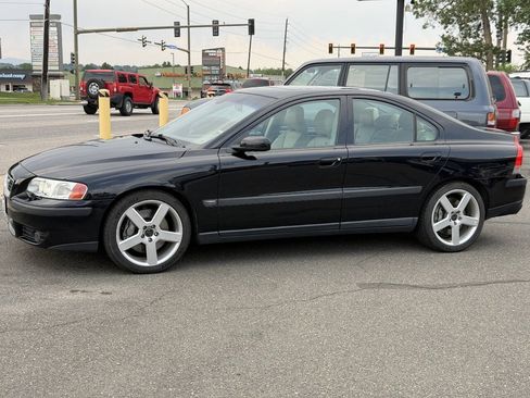 Used 2004 Volvo S60 R AWD/4WD image 8