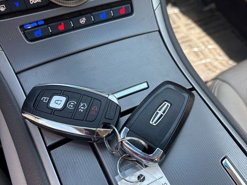 Used 2019 Lincoln MKZ Reserve image 35