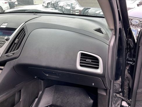 Used 2015 Chevrolet Equinox LS image 14