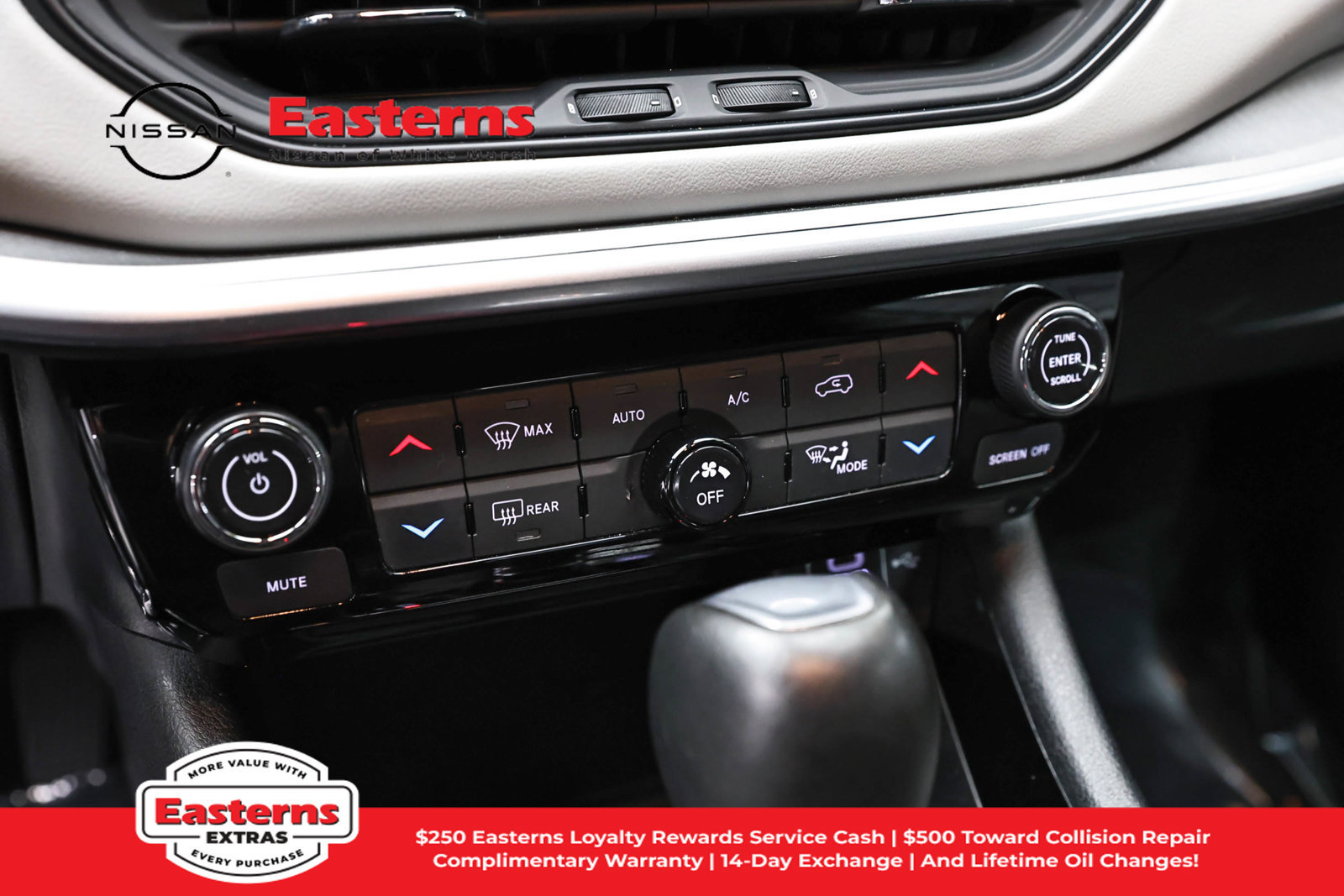 Used 2025 Jeep Compass Limited AWD/4WD image 19