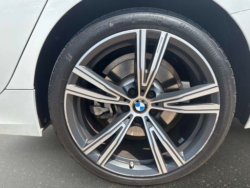 Used 2024 BMW 330i Sedan w/ Premium Package RWD image 34