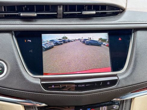 Used 2019 Cadillac XT5 Luxury FWD image 46