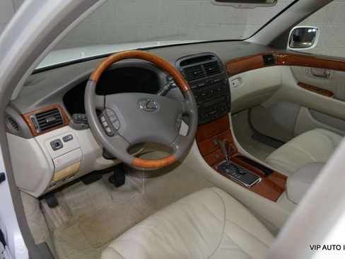 Used 2001 Lexus LS 430 RWD image 15
