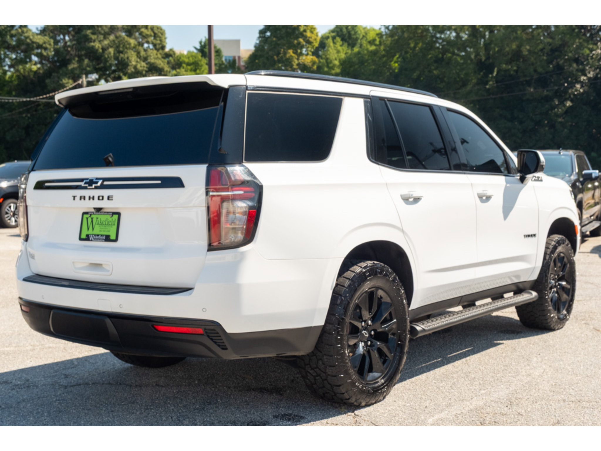Used 2023 Chevrolet Tahoe Z71 w/ Luxury Package AWD/4WD image 8