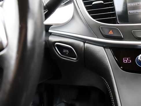 Used 2018 Buick LaCrosse Essence FWD image 26