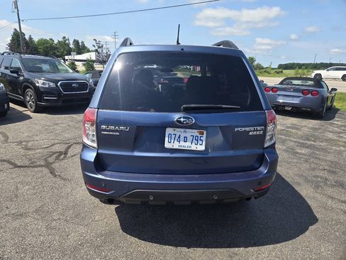 Used 2011 Subaru Forester 2.5X Premium AWD/4WD image 5