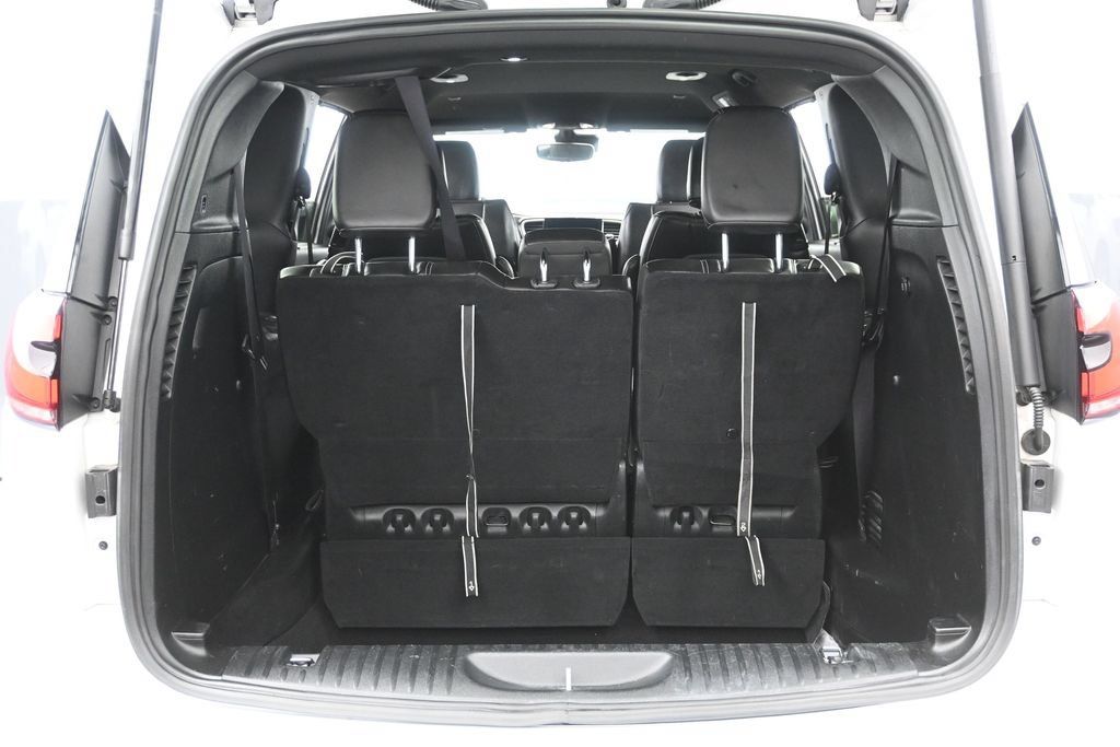 Used 2025 Chrysler Pacifica Select FWD image 9