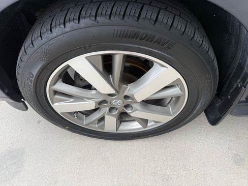Used 2015 Nissan Pathfinder Platinum AWD/4WD image 10