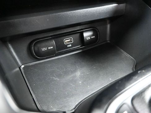 Used 2023 Kia Soul LX w/ LX Technology Package FWD image 20