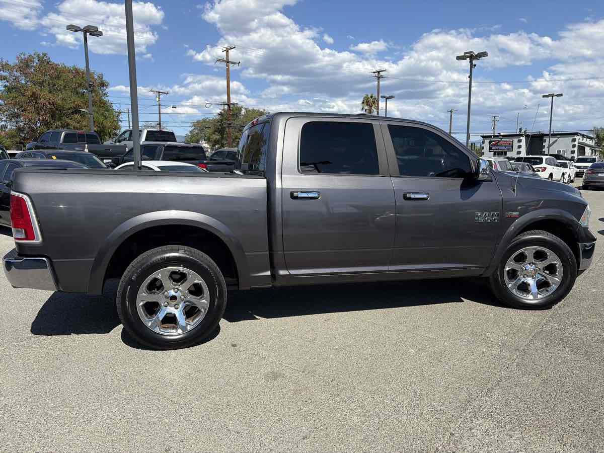 Used 2016 RAM 1500 Laramie w/ Convenience Group AWD/4WD image 4