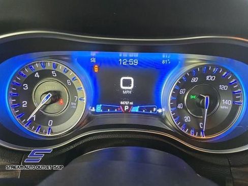 Used 2021 Chrysler 300 Touring w/ Sport Appearance Package image 19