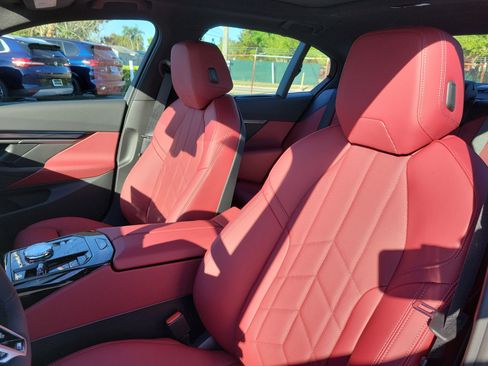 New 2026 BMW 550e xDrive w/ Executive Package image 16