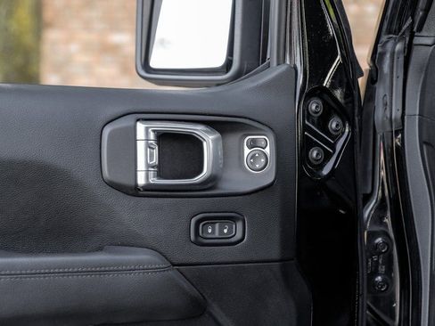 Used 2021 Jeep Wrangler Unlimited Sahara image 55