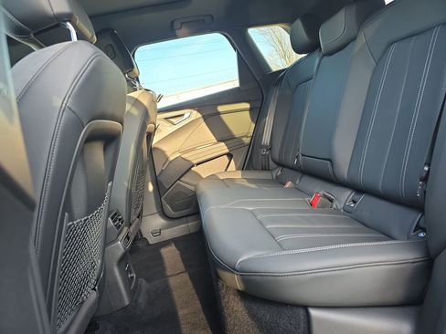 Used 2023 Audi Q4 e-tron Premium Plus image 25