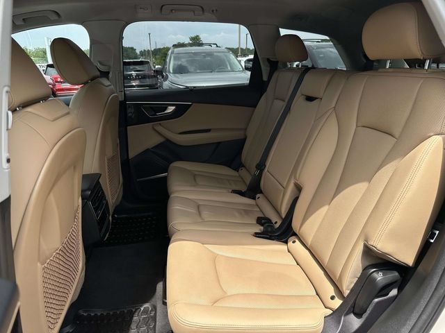 Used 2024 Audi Q7 2.0T Premium Plus w/ Premium Plus Package AWD/4WD image 15