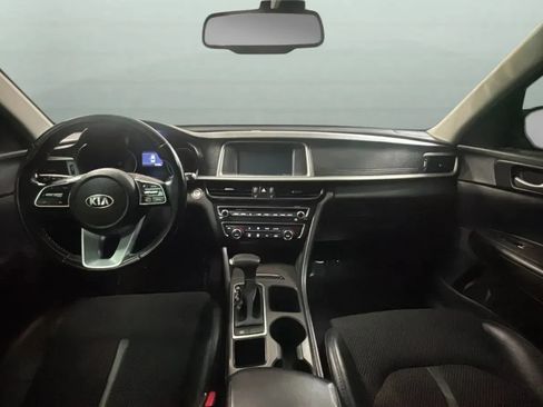 Used 2019 Kia Optima S w/ S Panoramic Sunroof Package FWD image 9
