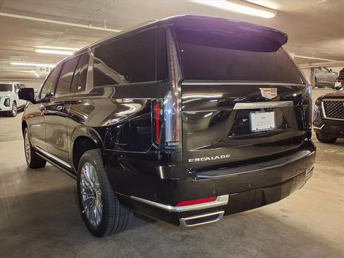 New 2026 Cadillac Escalade ESV Luxury AWD/4WD image 10