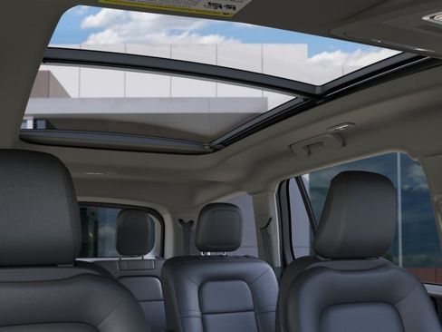 New 2025 Lincoln Aviator AWD w/ Equipment Group 101A image 22