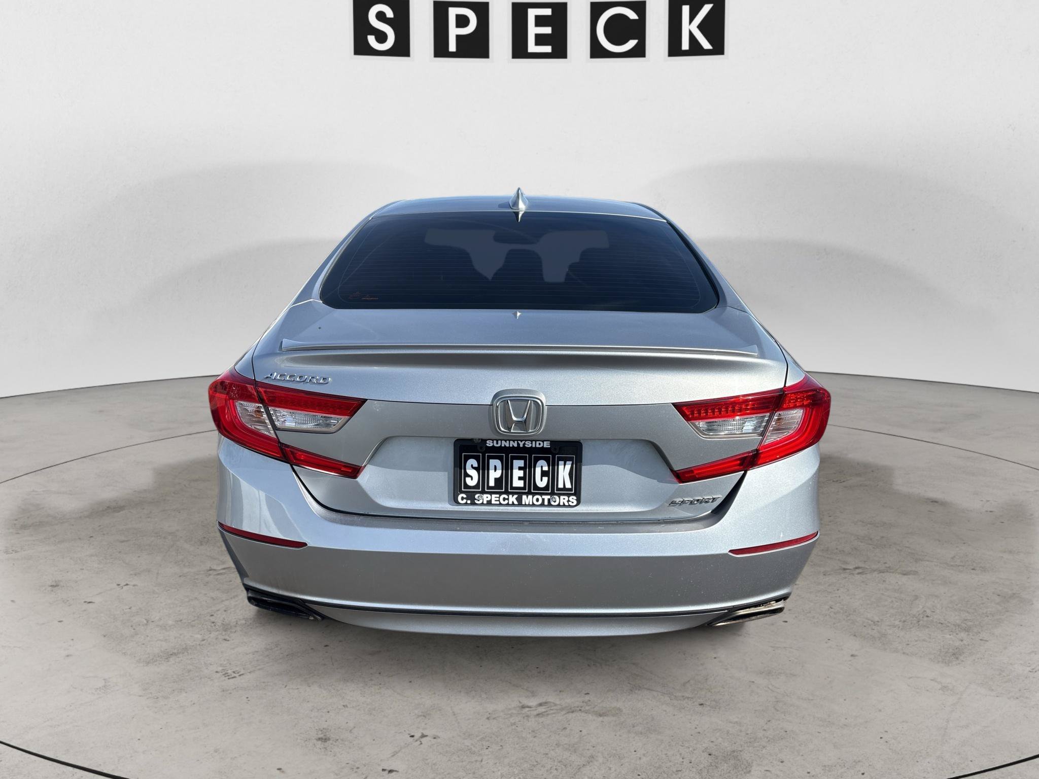 Used 2018 Honda Accord Sport image 4