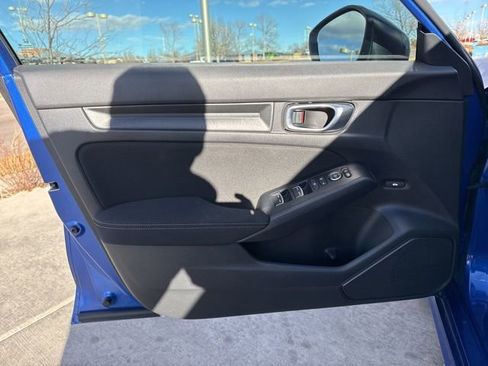 Used 2023 Honda Civic Sport image 12