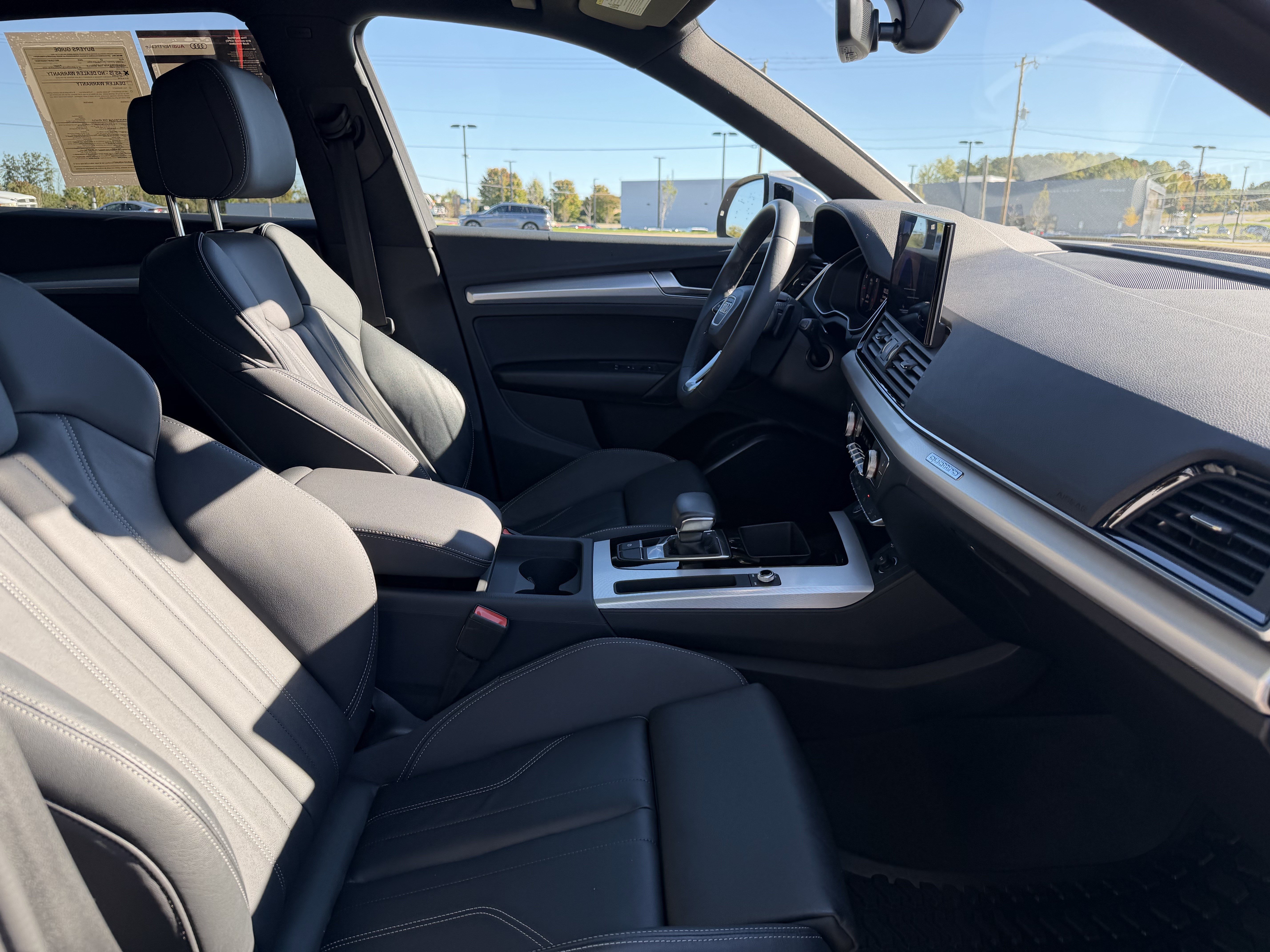 Certified 2025 Audi Q5 2.0T Premium w/ Convenience Plus Package AWD/4WD image 34