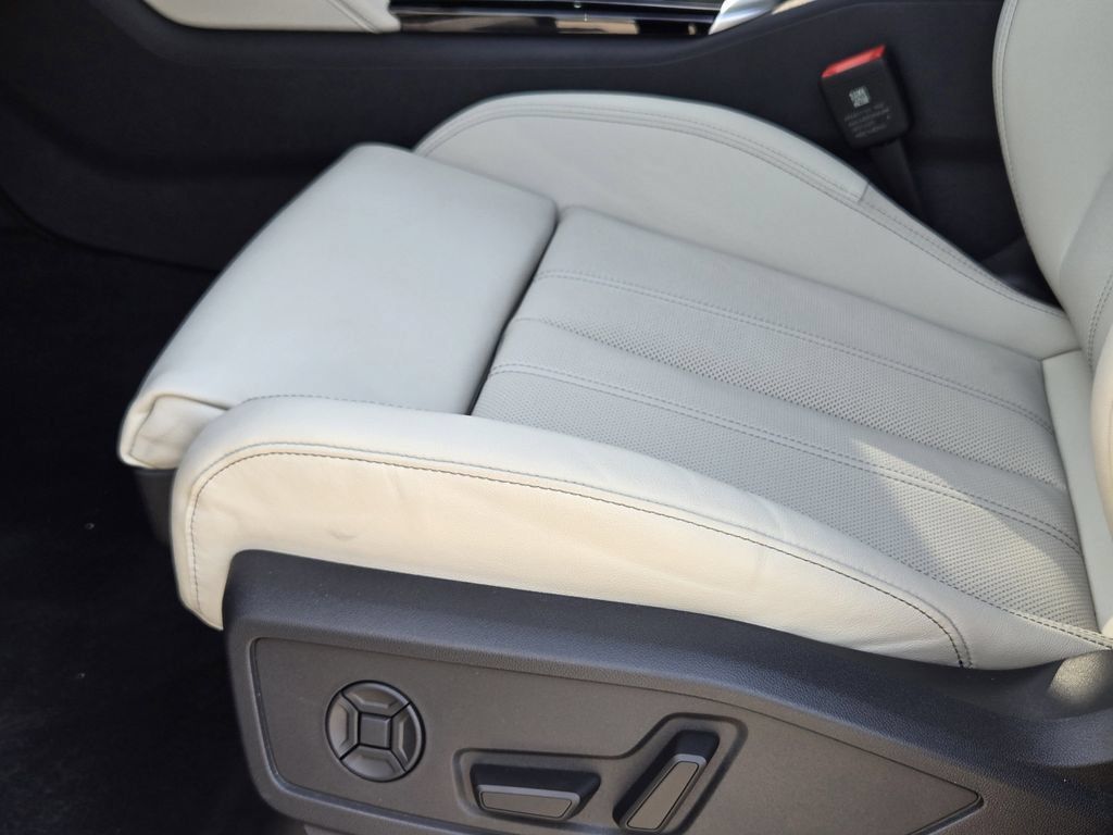 Certified 2025 Audi Q5 Prestige AWD/4WD image 28