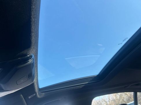 Used 2017 BMW 540i image 21