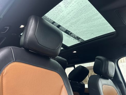 Used 2020 Land Rover Defender 110 X image 17